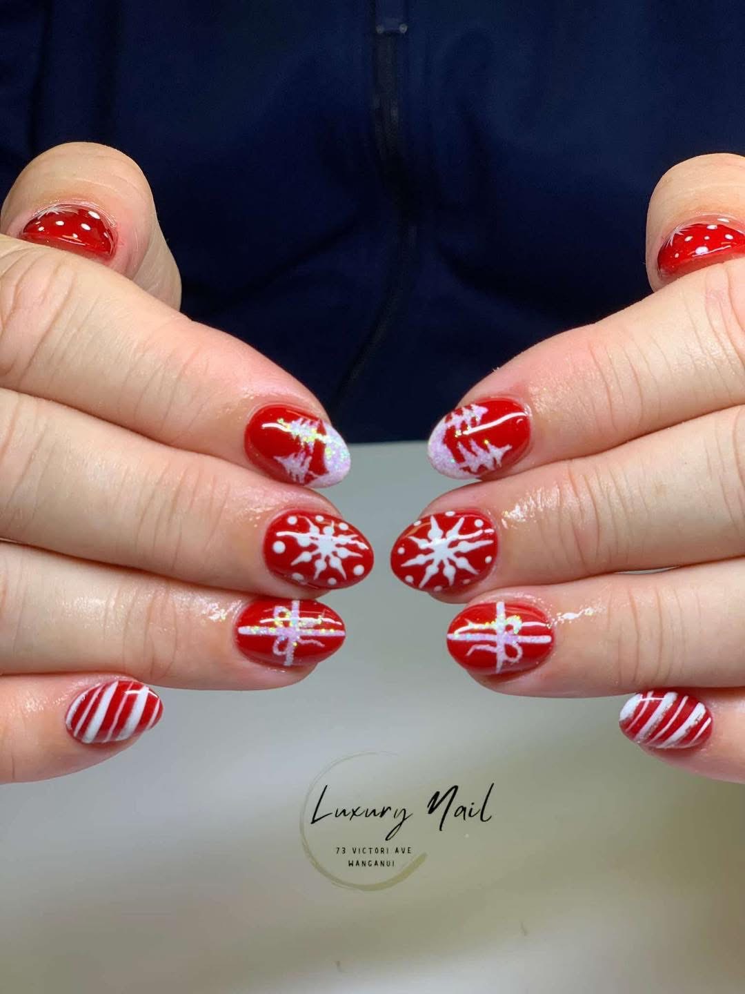 Red festive nail art set